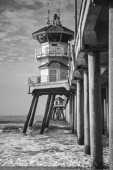 Vertical view of Huntington Beach Pier by Cliff Wassmann Vertical view of Huntington Beach Pier by Cliff Wassmann